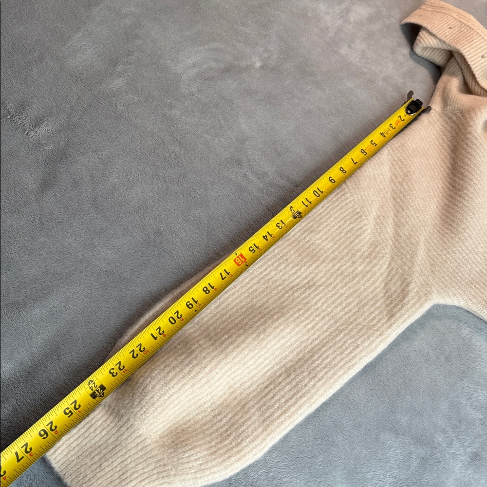 NWOT Nap Raccoon-Wool Yarn Funnel Sweater Cream Size Small - Picture 15 of 16